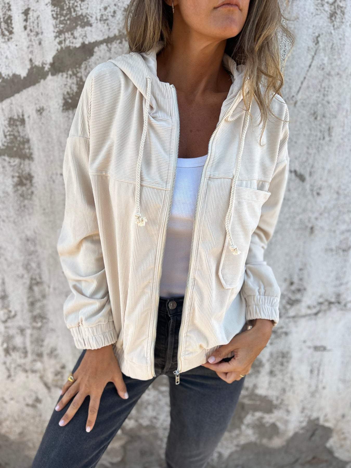 Ariellee – Casual Jacke mit Kapuze und Reißverschluss