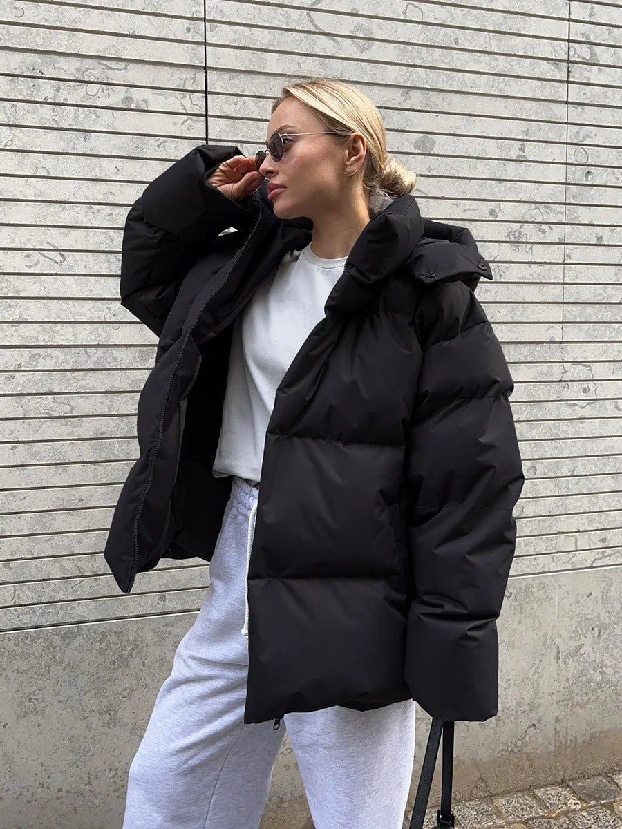 Jana – Gefütterte kurze Jacke mit Kapuze