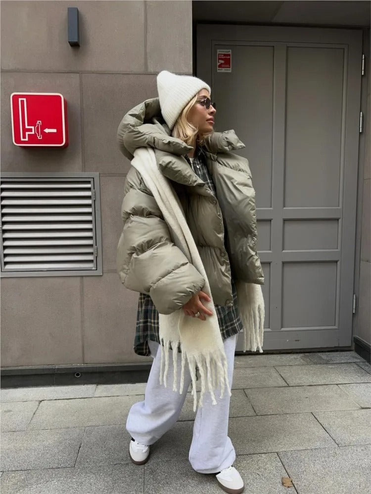 Jana – Gefütterte kurze Jacke mit Kapuze