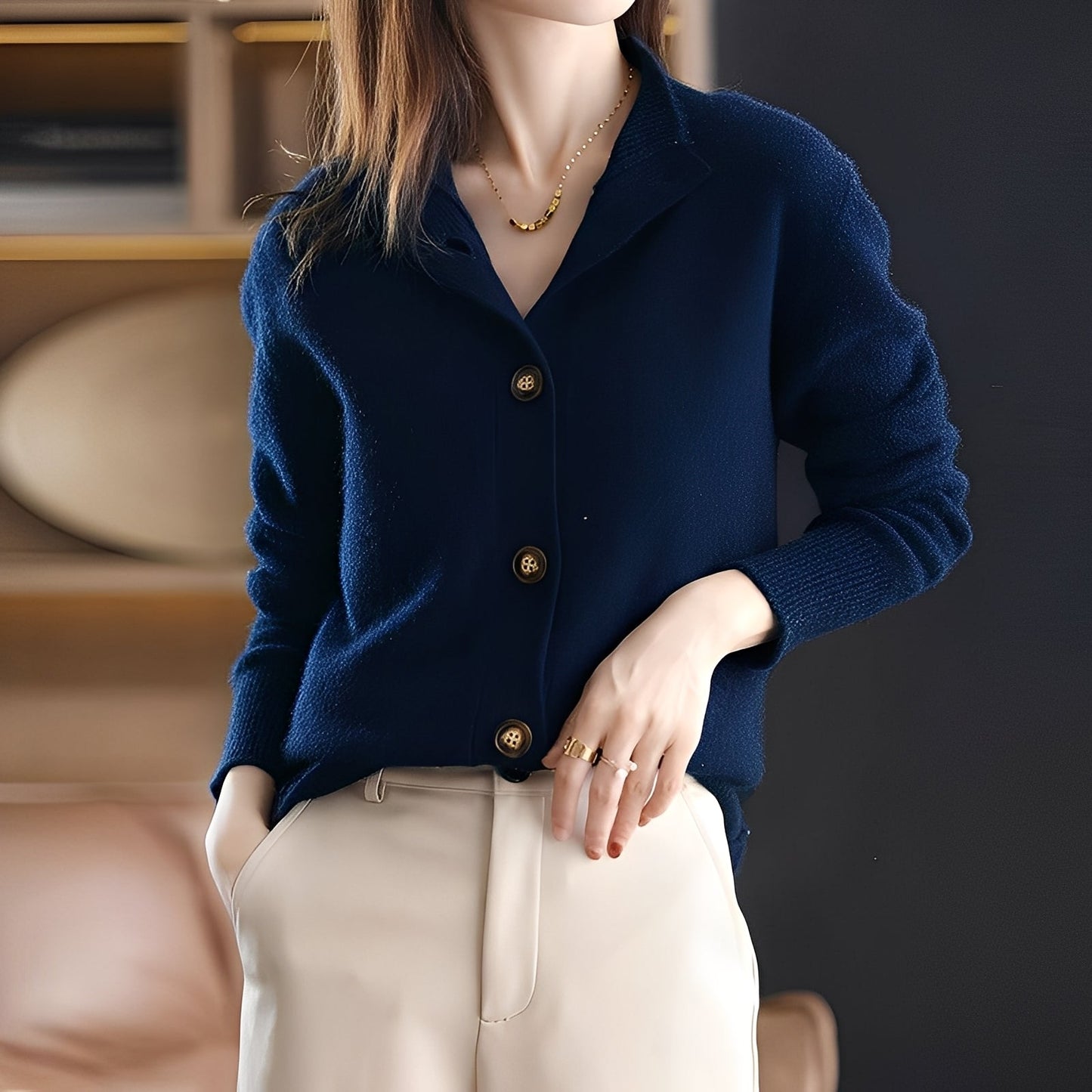 Claudine - Elegant women's cardigan