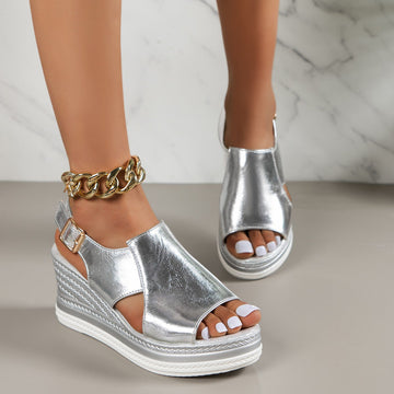 Alicia - Sandalen mit breiter Sohle und Verschluss