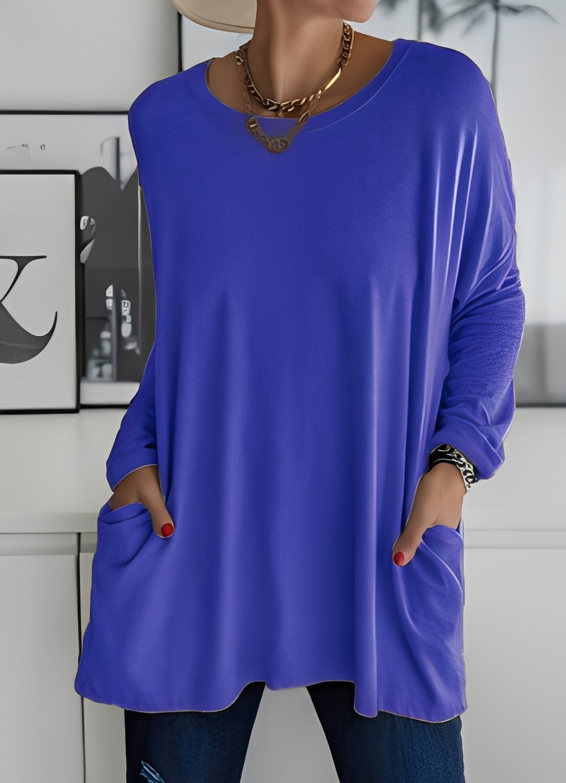 Shanene - women's sweater with relaxed and casual style