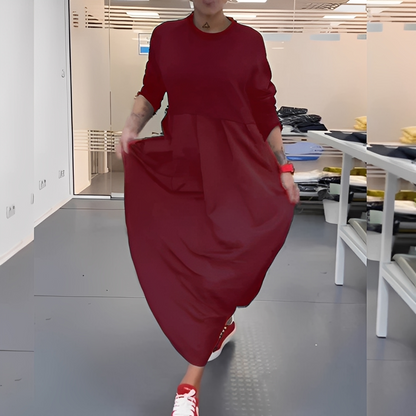 Gisèle - women's dress with round neckline and loose fit