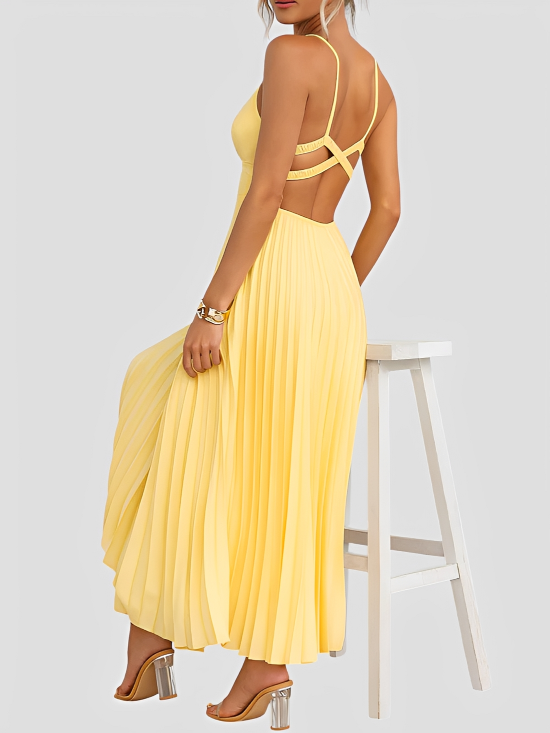 Anjanae - Elegantes Kleid mit V-Ausschnitt und Falten