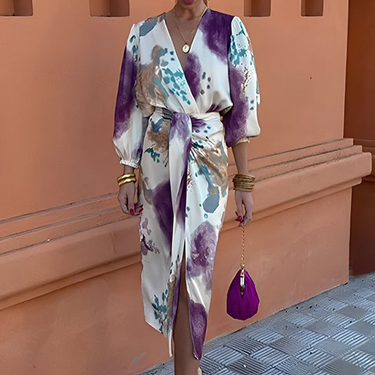 Éva - Stylish dress with V-neck for women