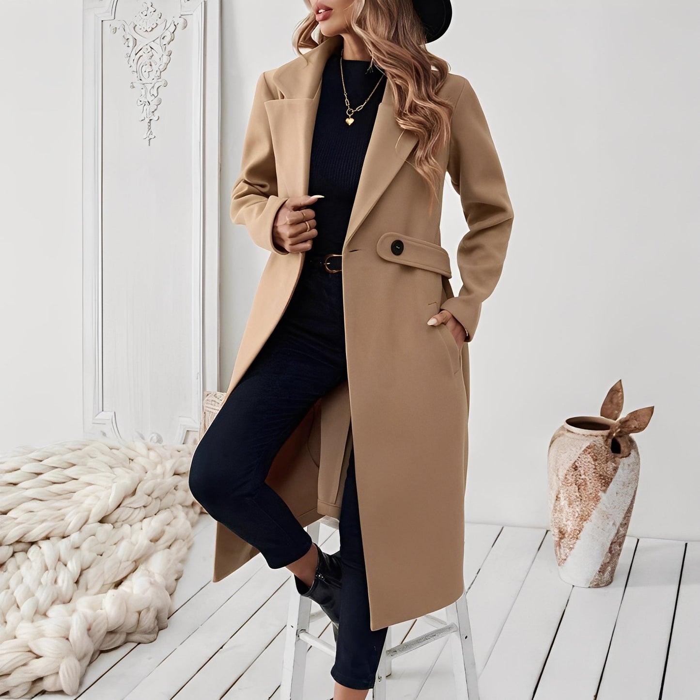 Mélina - Elegant winter coat with long sleeves for women