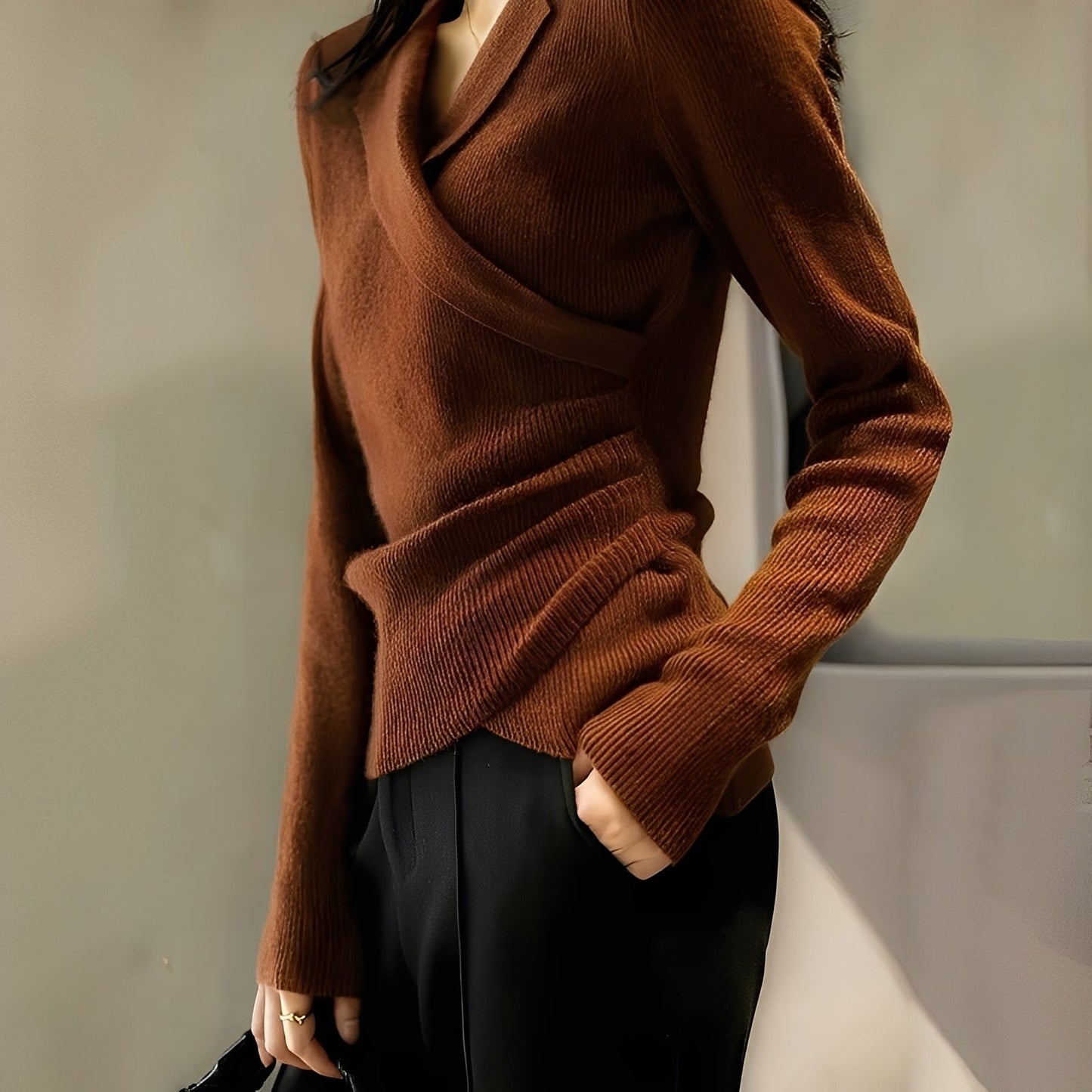 Yara - Elegant women's sweater with long sleeves