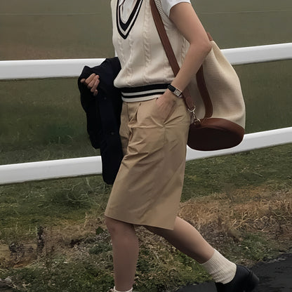 Leona - Klassische Strickweste mit V-Ausschnitt für Damen