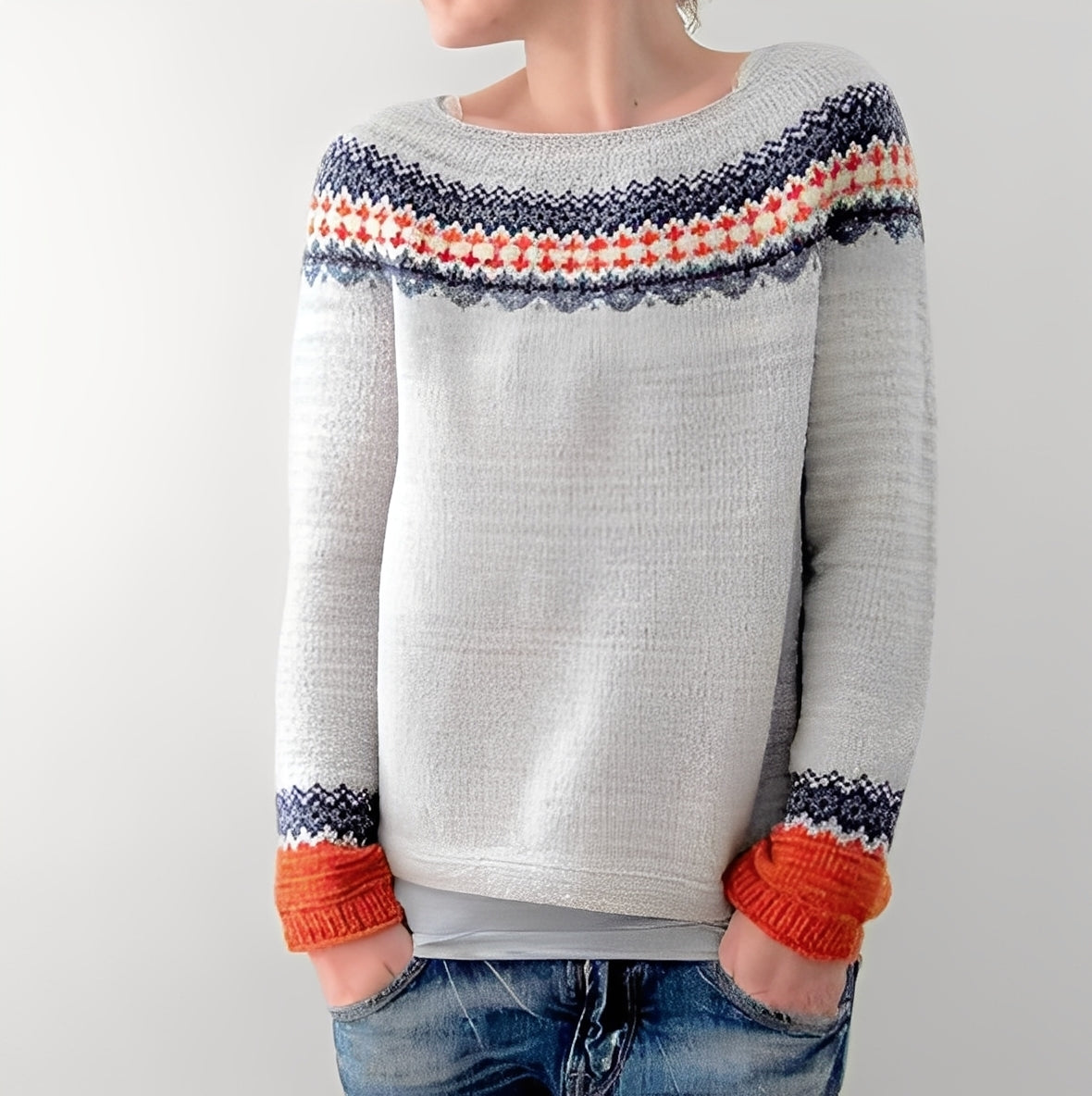Flavienne - Simple women's winter sweater with round neckline