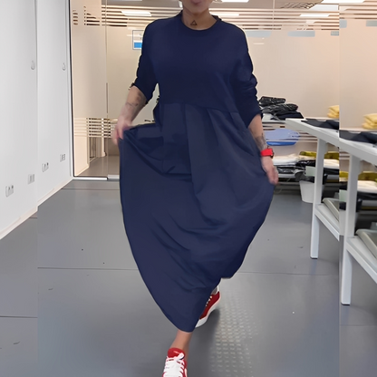 Gisèle - women's dress with round neckline and loose fit