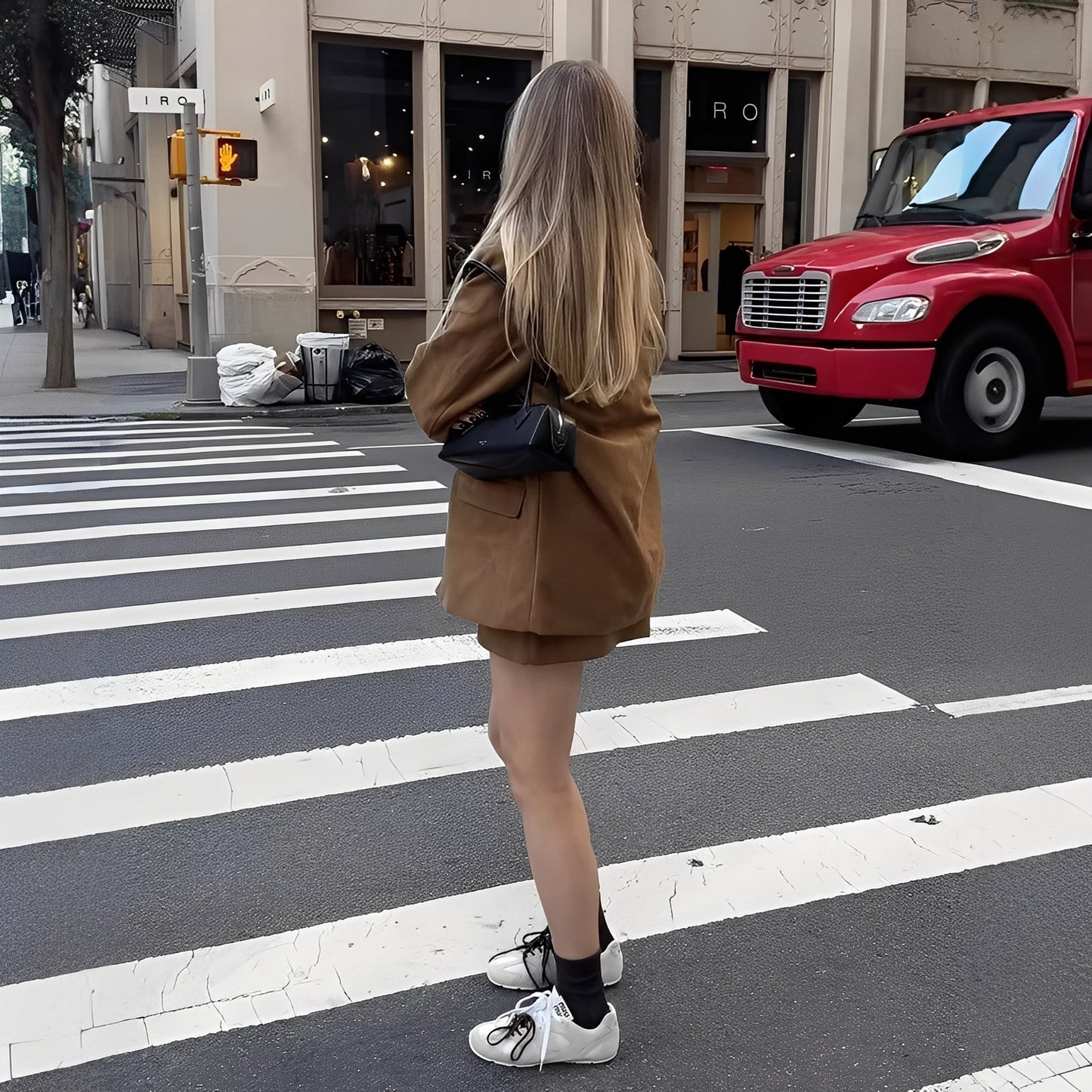 Ashlea - Elegant women's blazer with lapel and skirt