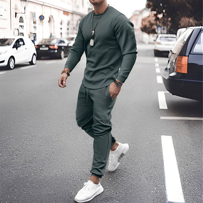 Ilyan - Pullover and pants define the trend for men