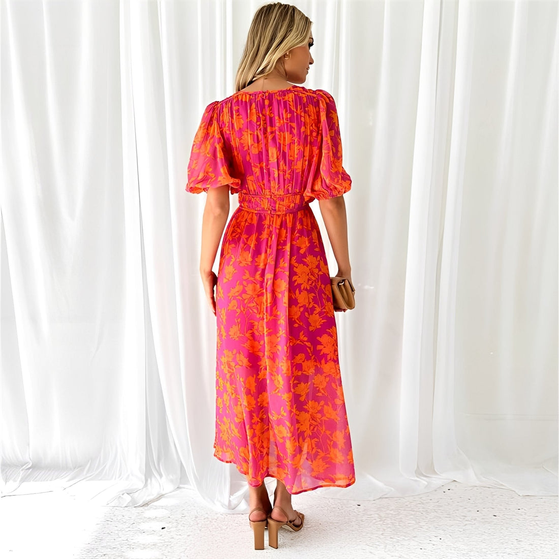 Louisa - Blumiges, bequemes Midikleid