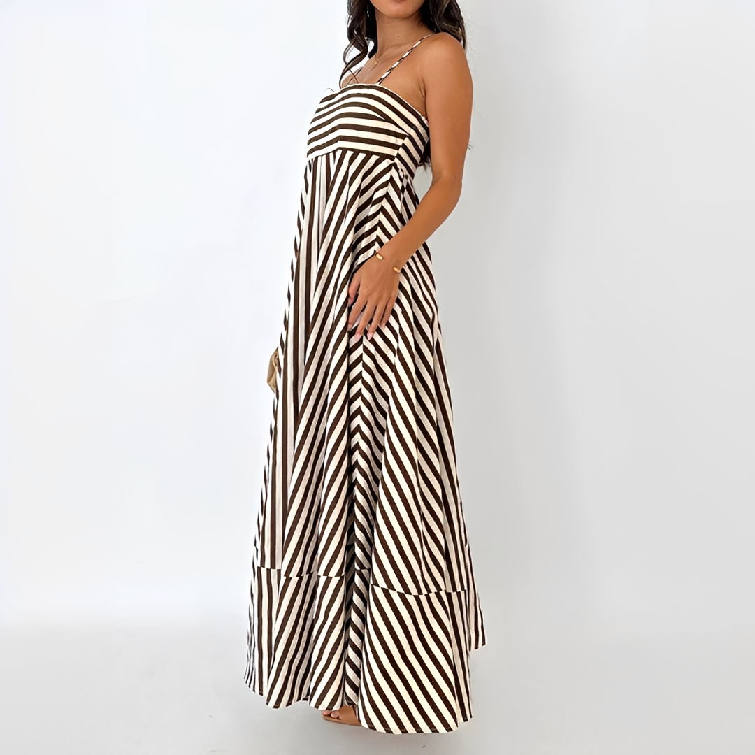 Lerra - Langes plissiertes Kleid mit Streifen