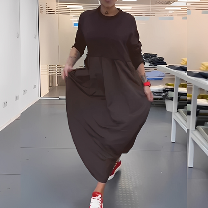 Gisèle - women's dress with round neckline and loose fit