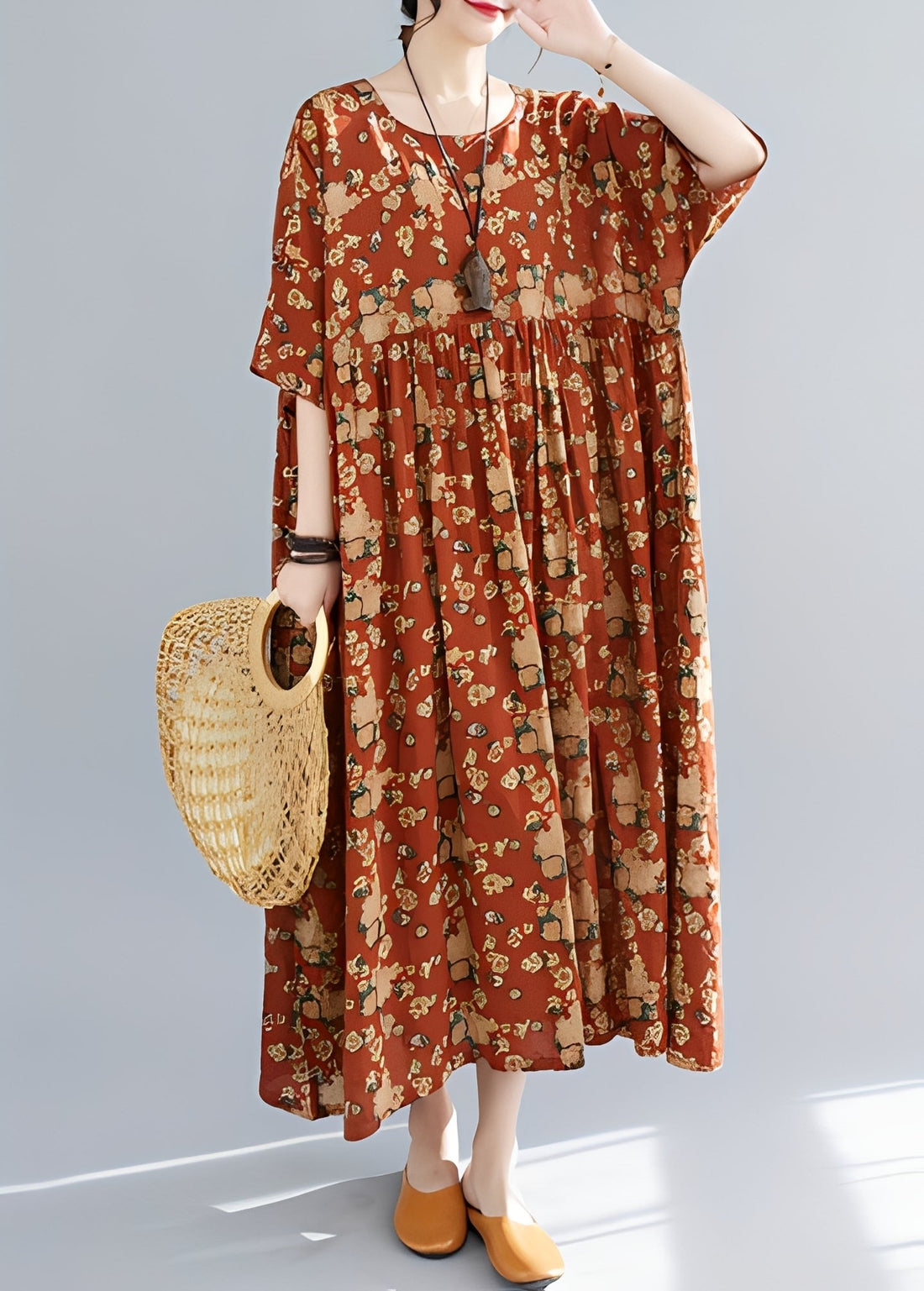 Mariam - Elegantes, locker geschnittenes Damenkleid mit weitem Saum