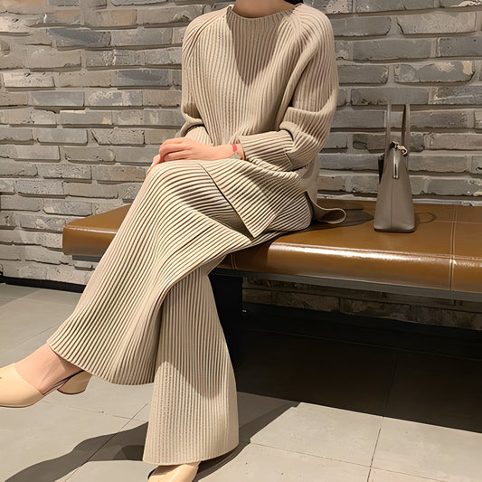 Christine - Damen-Set mit leichtem Strickpullover und bequemer Hose