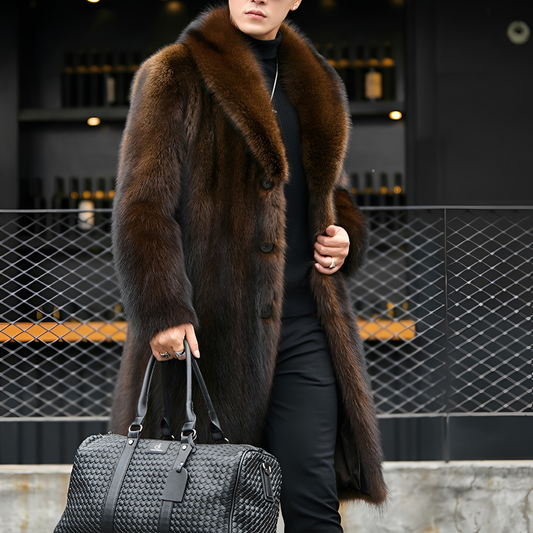 Matteo - Stilvoller langer Herrenmantel aus Pelz
