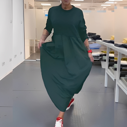 Gisèle - women's dress with round neckline and loose fit