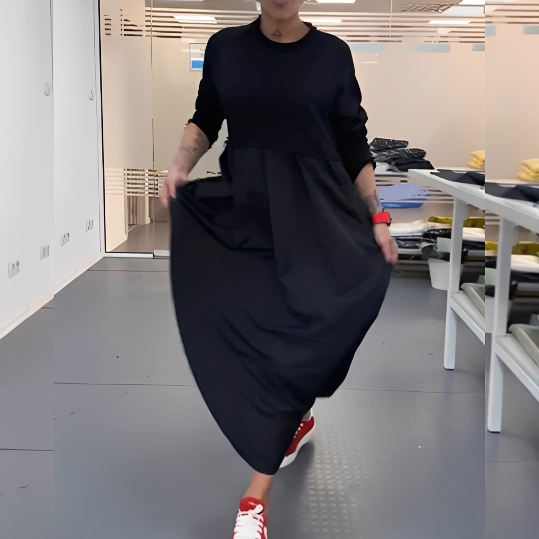 Gisèle - women's dress with round neckline and loose fit