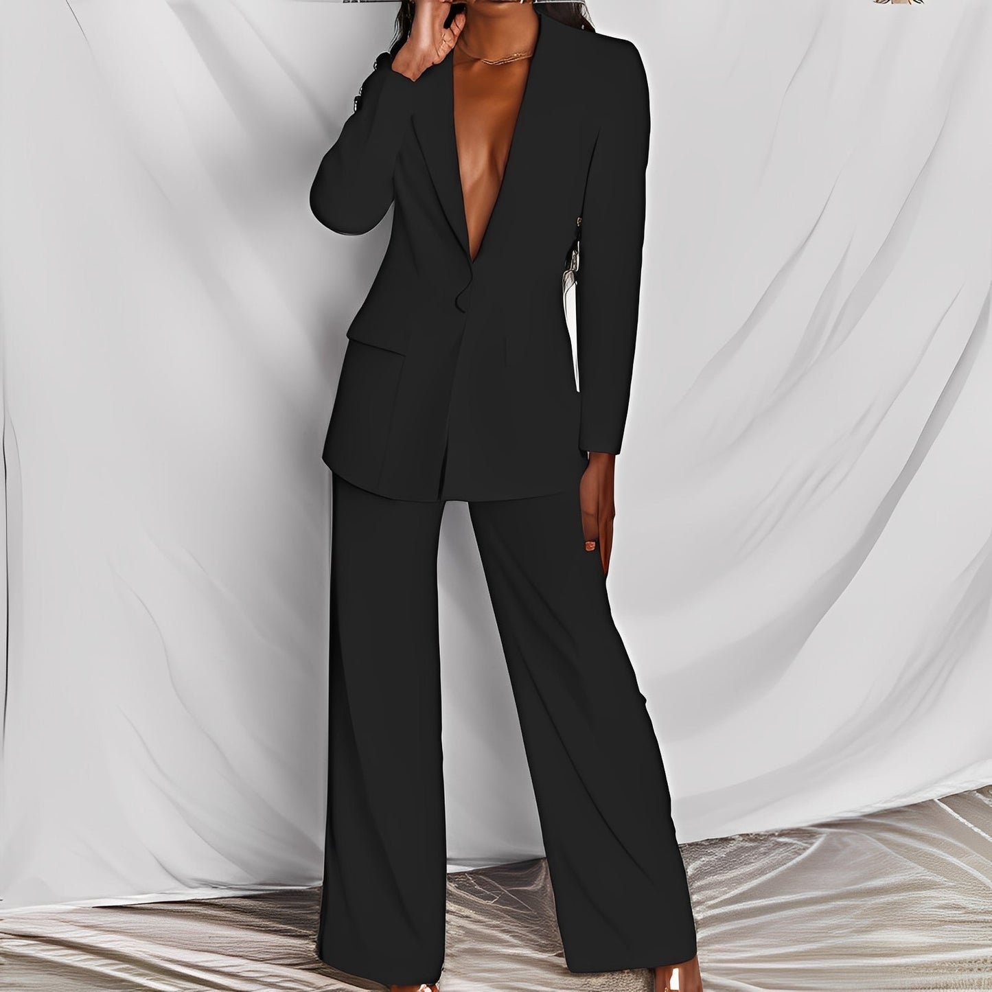 Lara - Elegant women's set with blazer and adjustable pants
