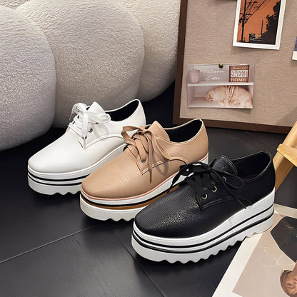 Joanne - Fashionable women's sneakers with elevated platform sole