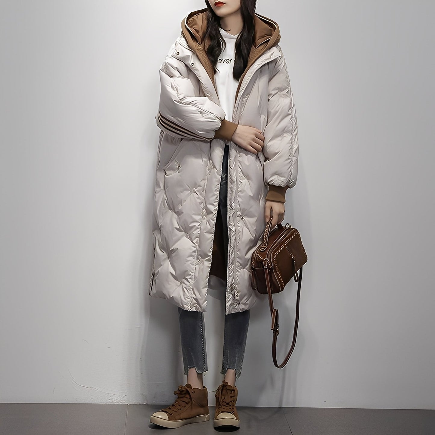 Lianne - Modern, warm women's down jacket