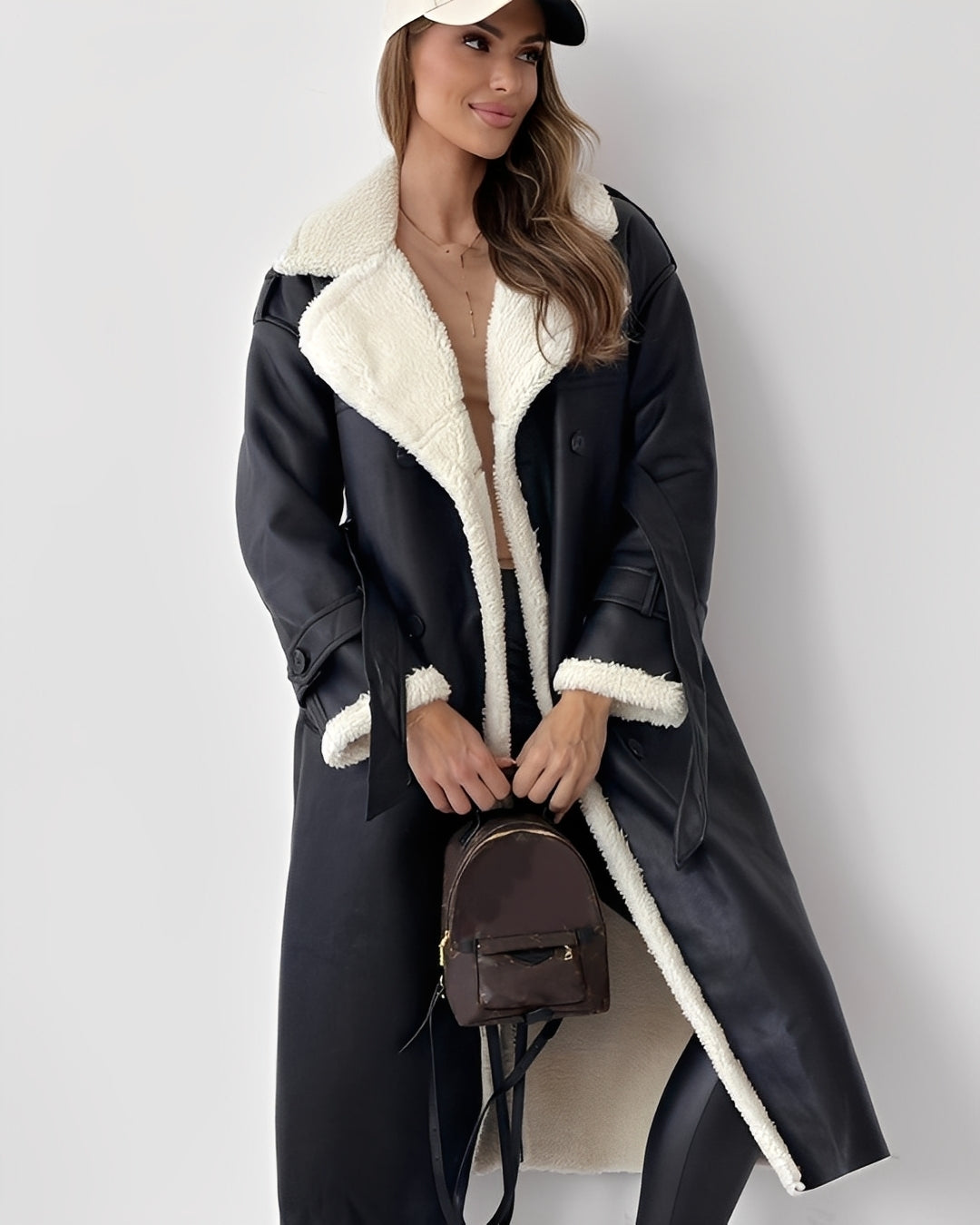 Sally - Elegant long women's coat with quilted lining