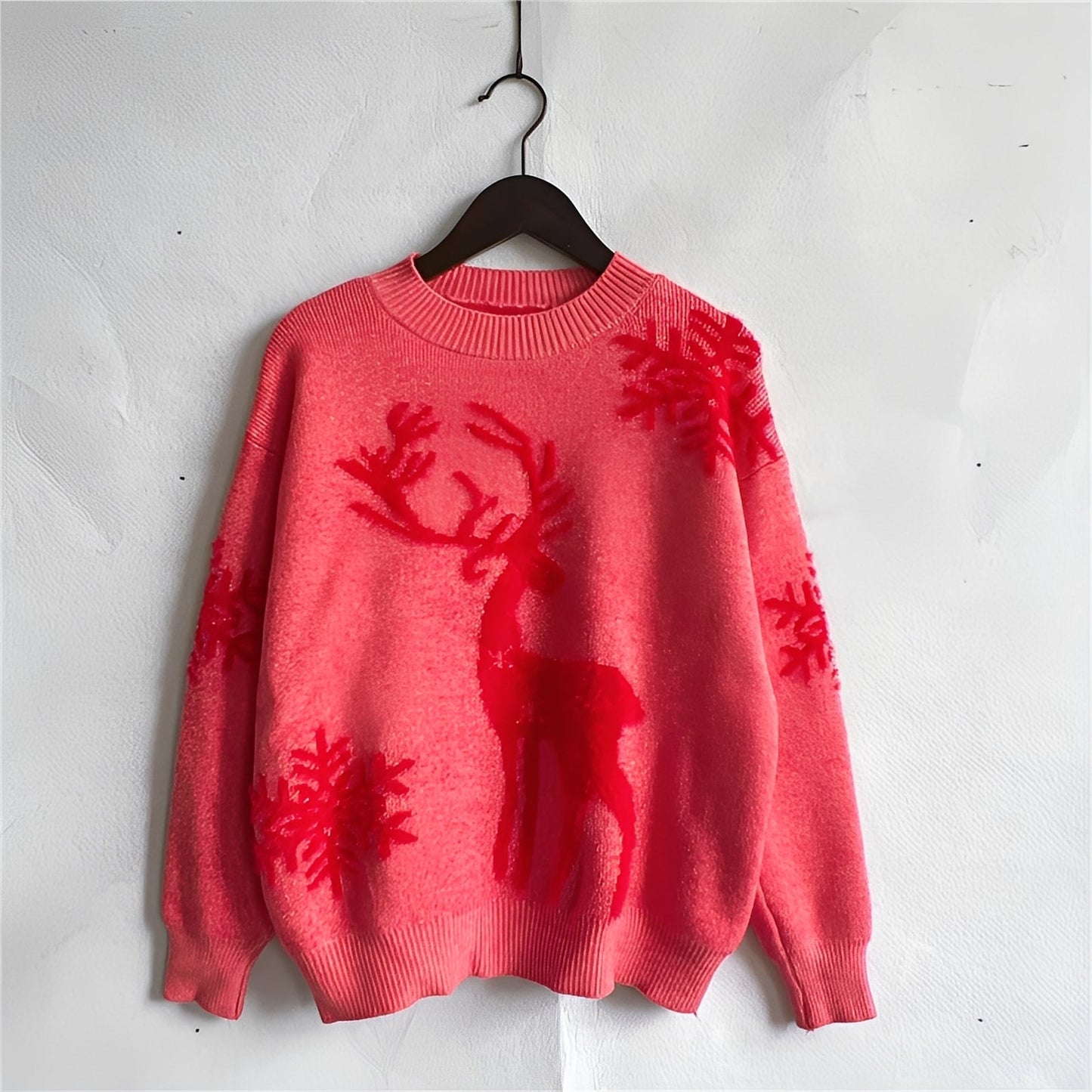 Charlotte - Stylish Women's Christmas Sweater with Design