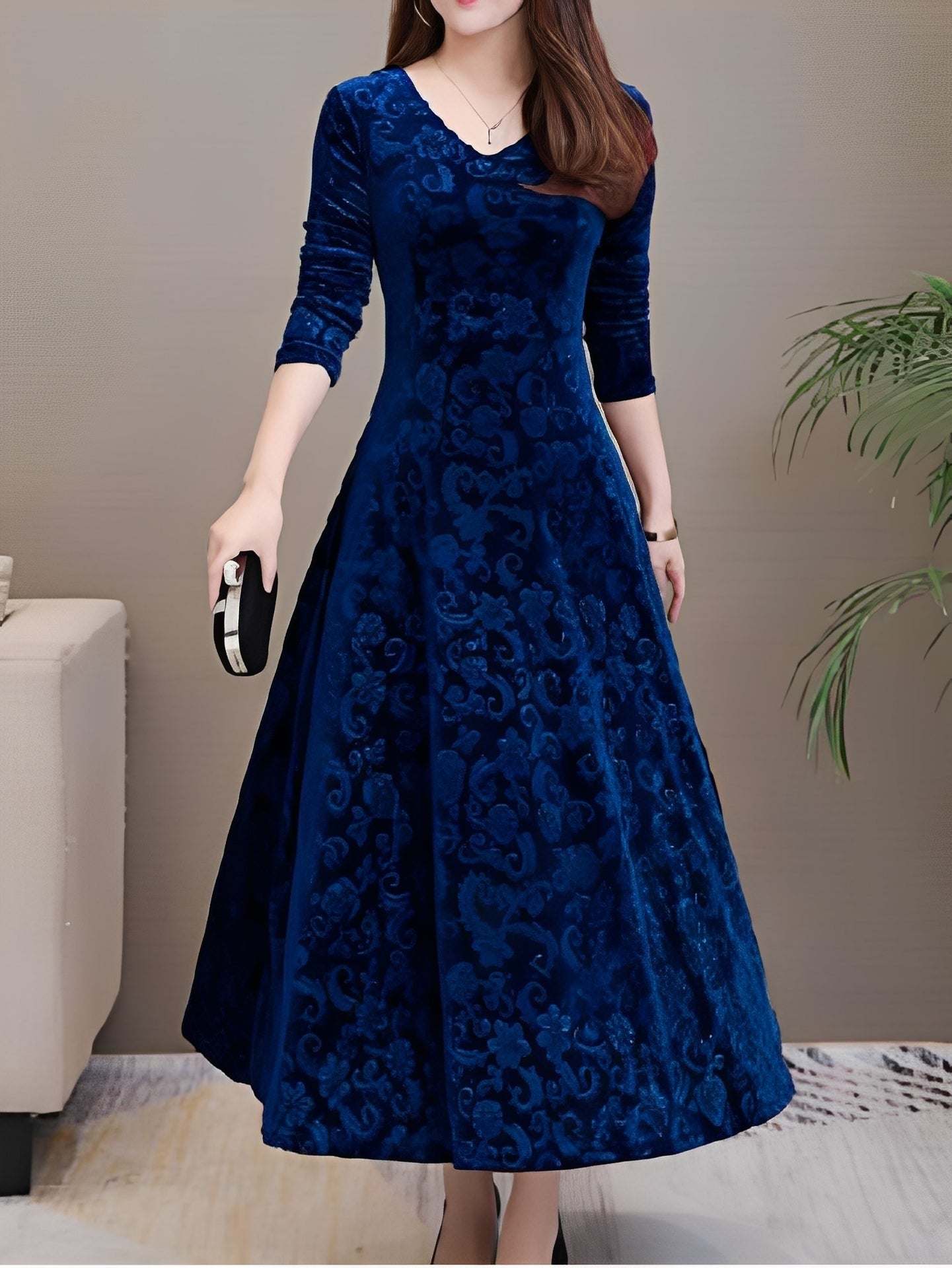 Arianna - Stylish women's evening dress with long sleeves