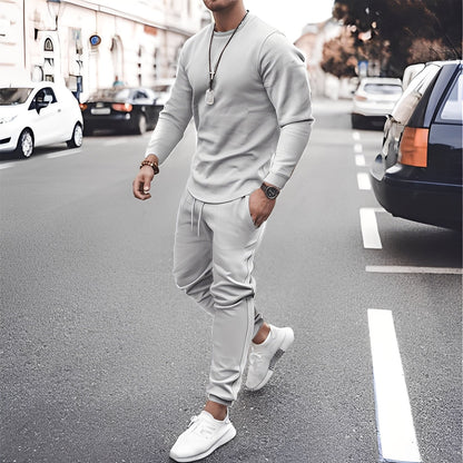 Ilyan - Pullover and pants define the trend for men