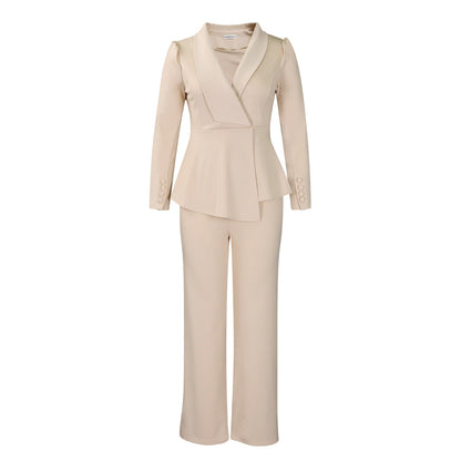 Shania - Women's costume with stylish, figure-hugging blazer