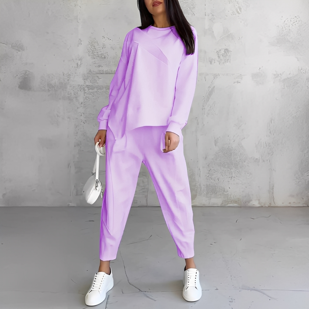 Mélisande - Women's set with round neck sweater and pants