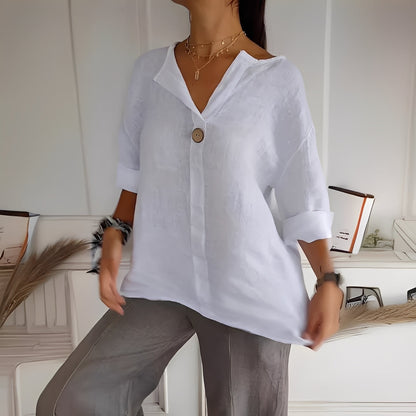 Noémie - Women's blouse with V-neckline