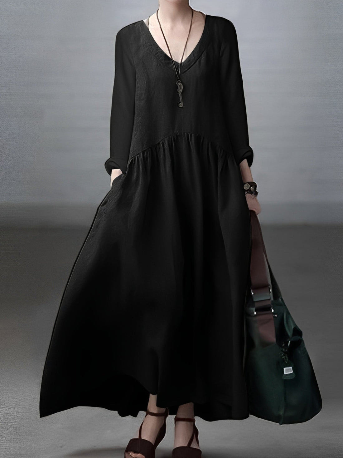 Lindy - Weit geschnittenes, bequemes Kleid mit V-Ausschnitt für Damen
