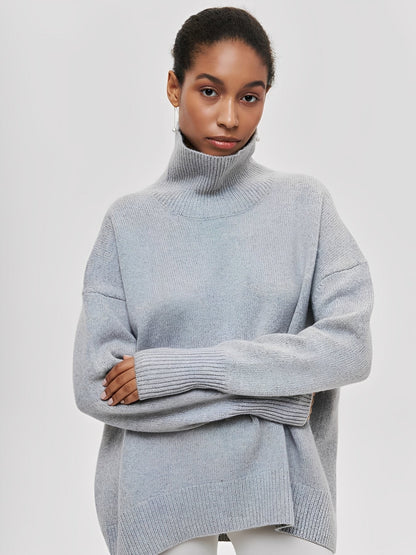 Marva - Stylish women's turtleneck sweater that keeps warm