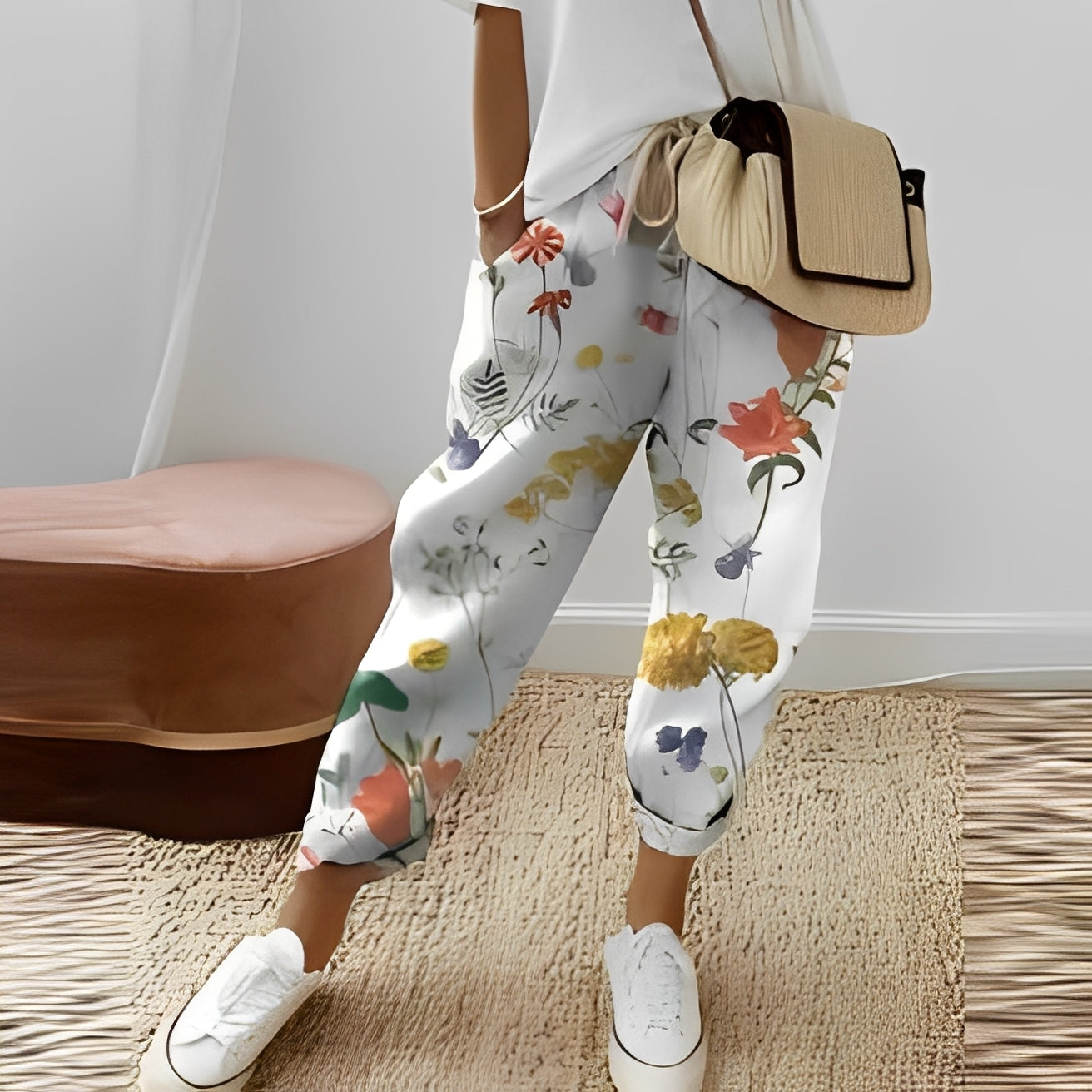 Jacinthe - women's pants with drawstring for comfort