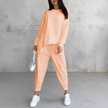 Mélisande - Women's set with round neck sweater and pants