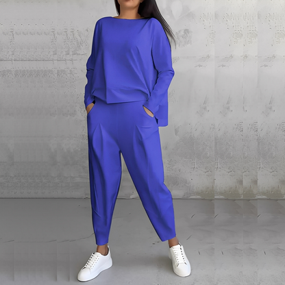 Mélisande - Women's set with round neck sweater and pants