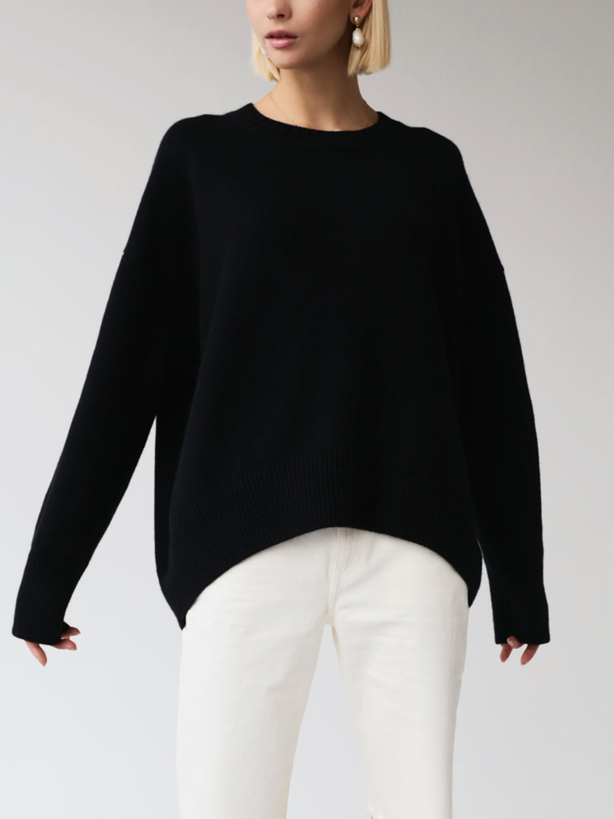 Amara – Oversized Pullover „Zuckerwatte“