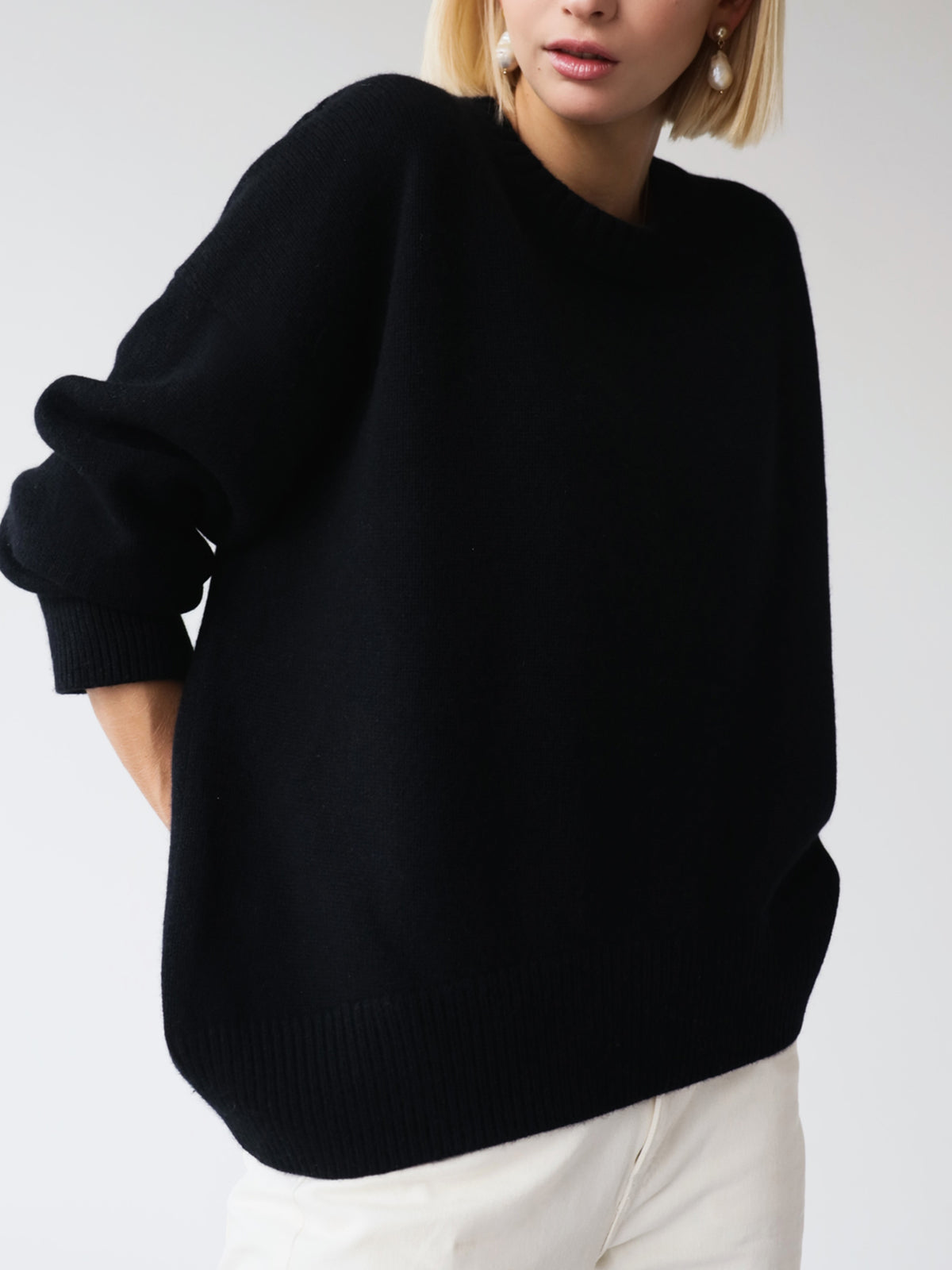 Amara – Oversized Pullover „Zuckerwatte“