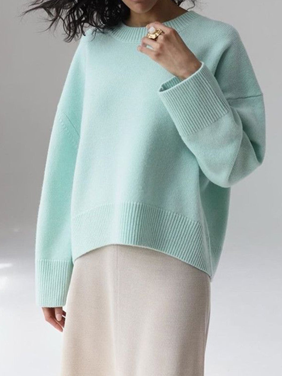 Amara – Oversized Pullover „Zuckerwatte“