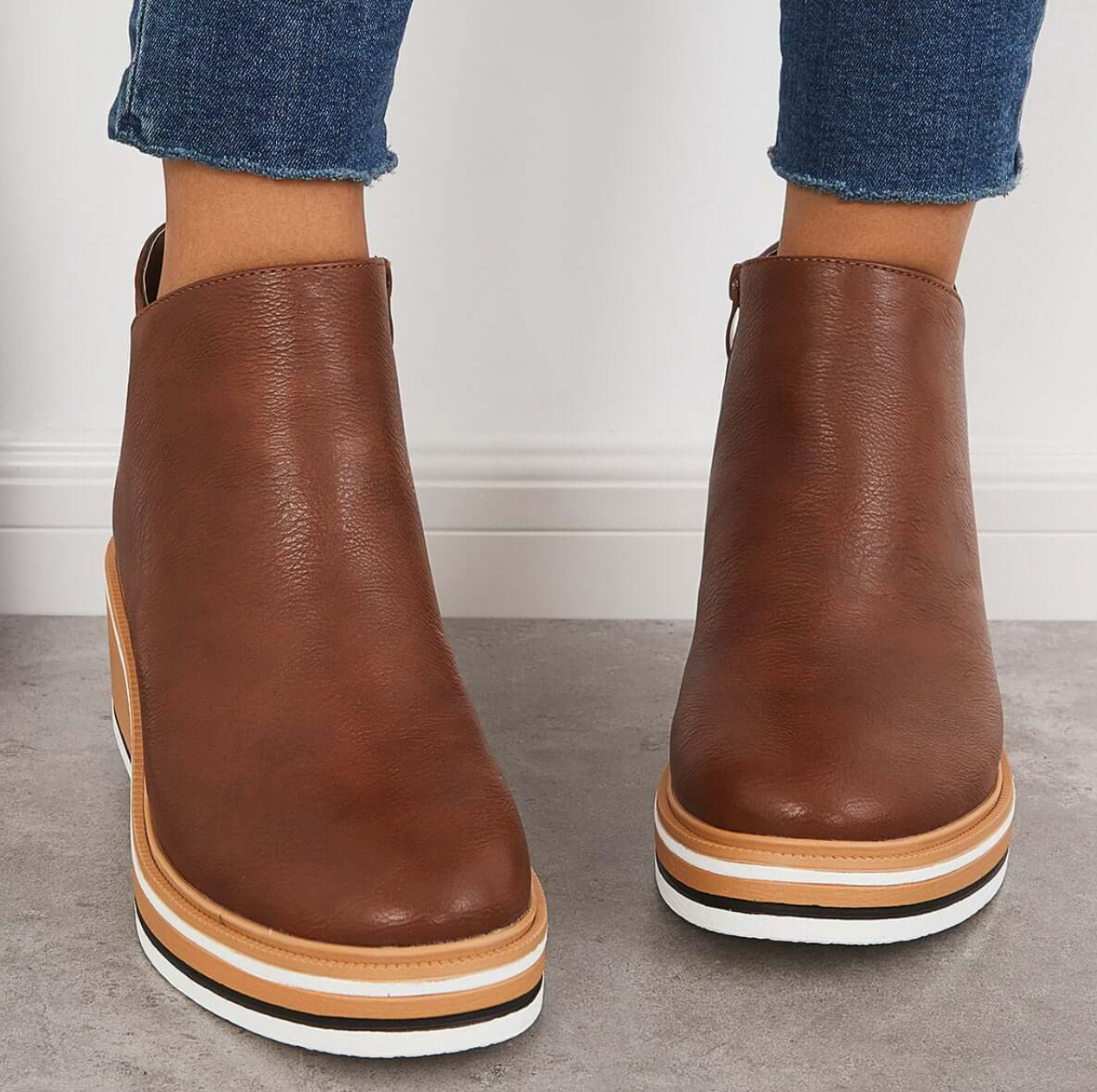 Mari Stella – Stilvolle Lederstiefel mit Ziernähten