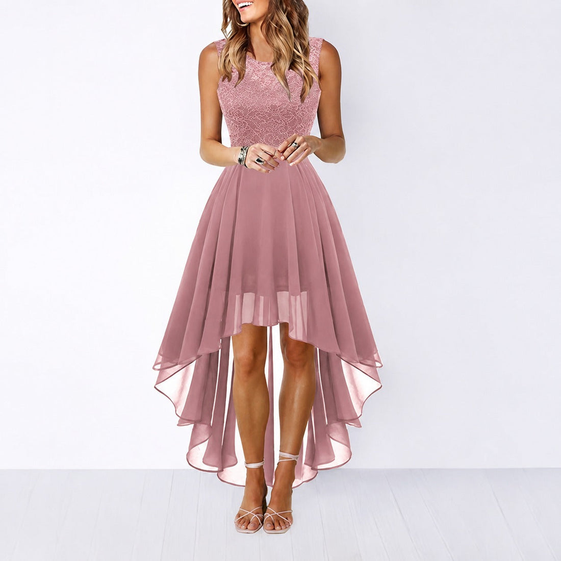 Airish - Attraktives asymmetrisches Kleid