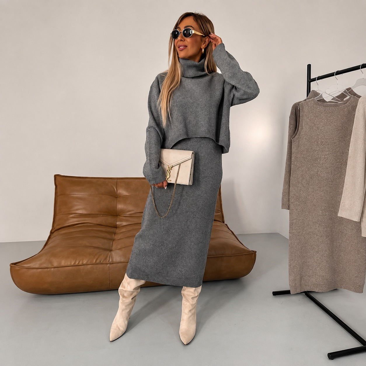 Odette - Lässiges Set mit Kleid und Rollkragenpullover