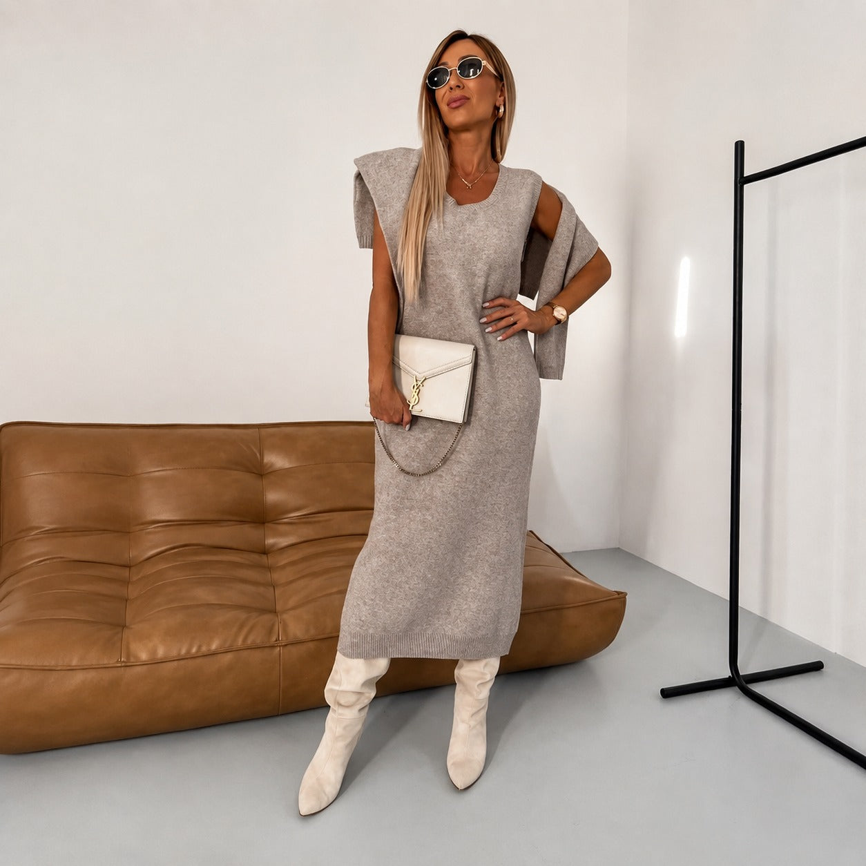 Odette - Lässiges Set mit Kleid und Rollkragenpullover
