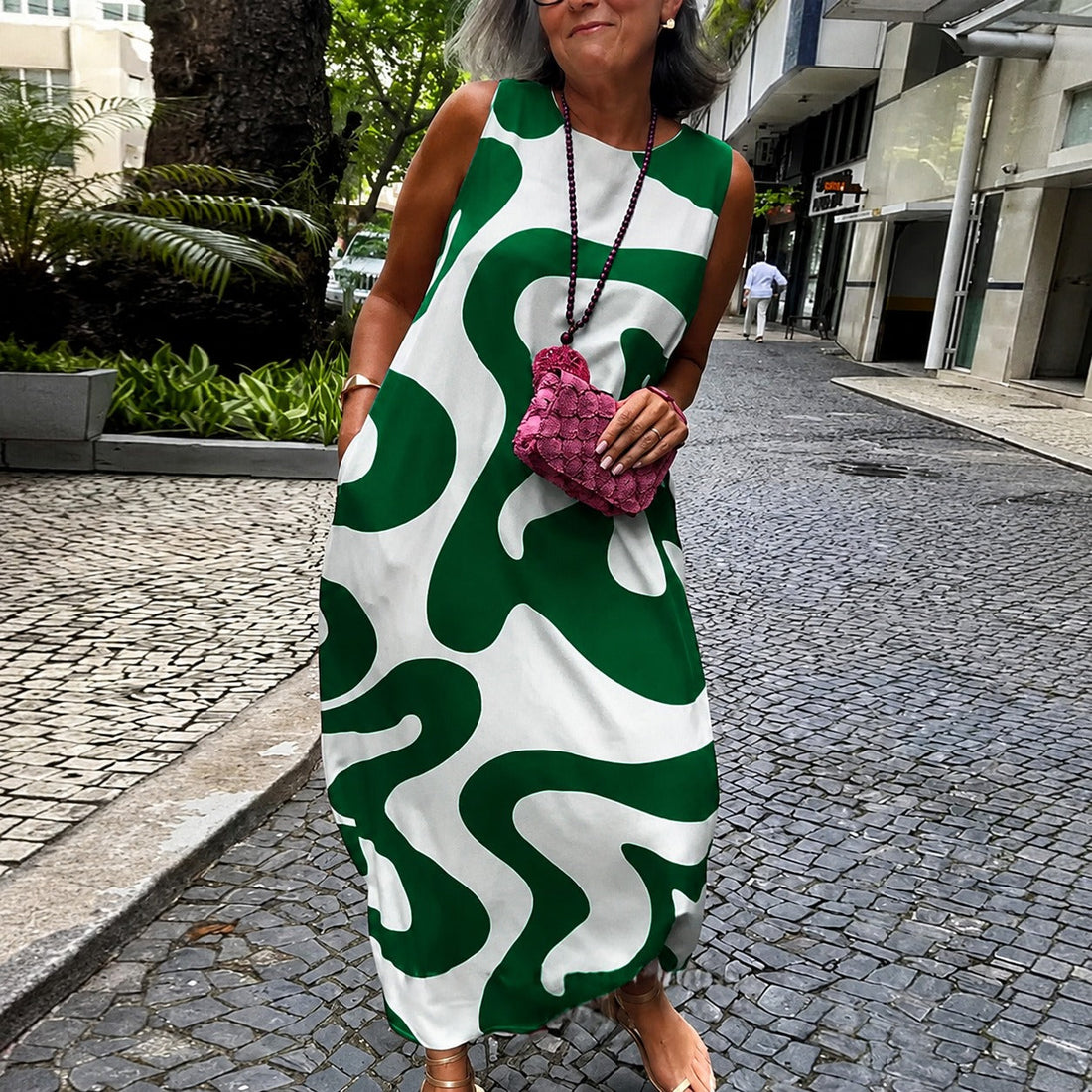 Taylor - Elegantes ärmelloses Kleid mit geometrischen Mustern