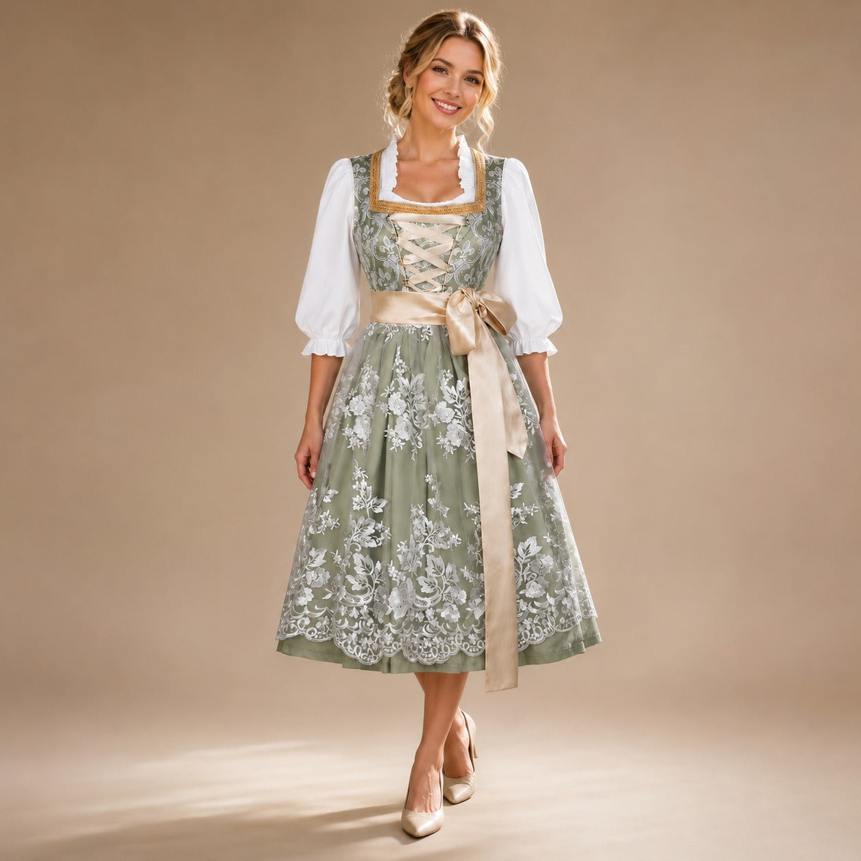 Kathleen - Elegantes Langarm-Outfit für das Oktoberfest