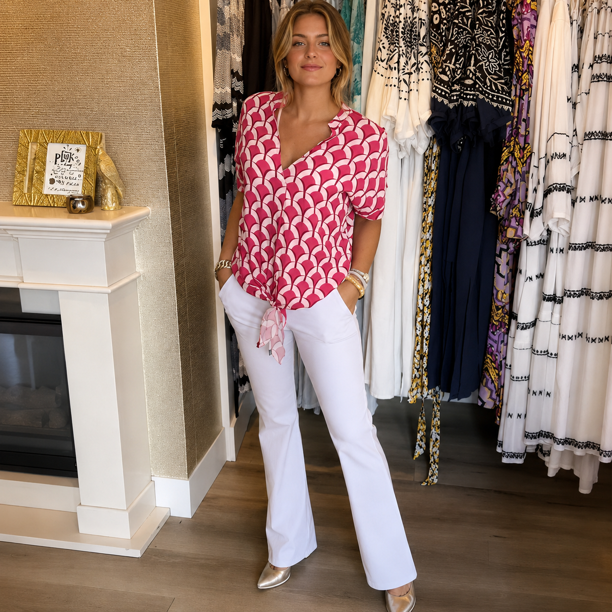Leona - Stilvolles Damenoberteil mit Design