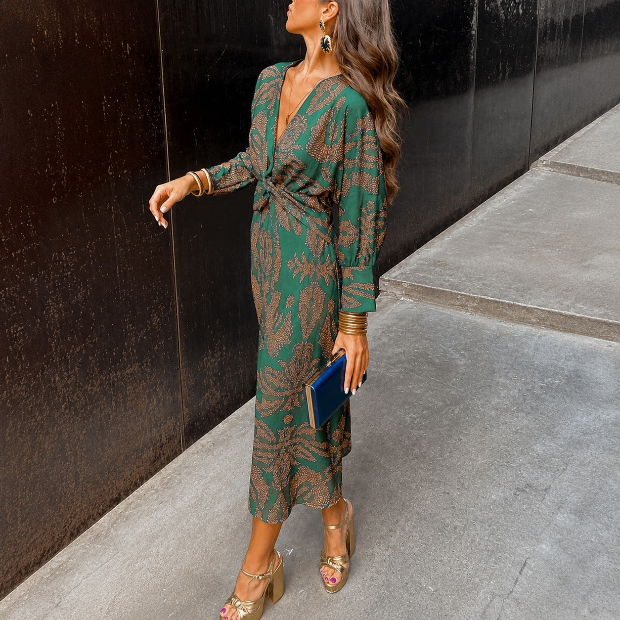 Grace - Elegantes Kleid mit Blumenmuster und Schleife